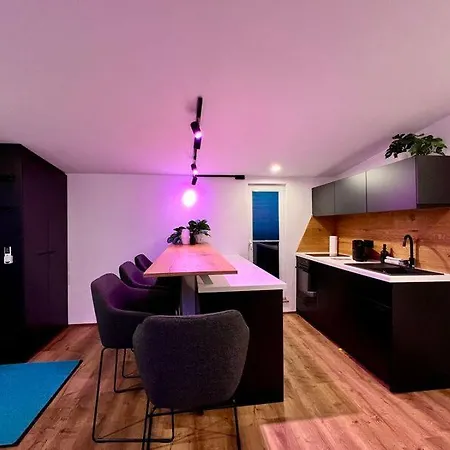 Moderne Im Taubenhaus