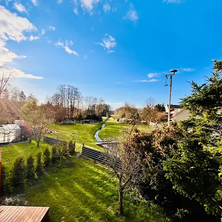 Moderne Im Taubenhaus *